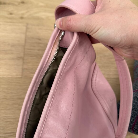 Coach Vintage Y2K Soho Hobo Crescent Bag Purse Light Pink Small Shoulder Top Zip - Picture 10 of 13